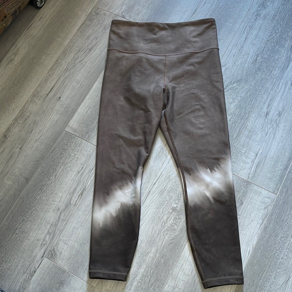Athleta leggings size medium (28 )
